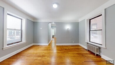 Building Photo - 215 W 80th St