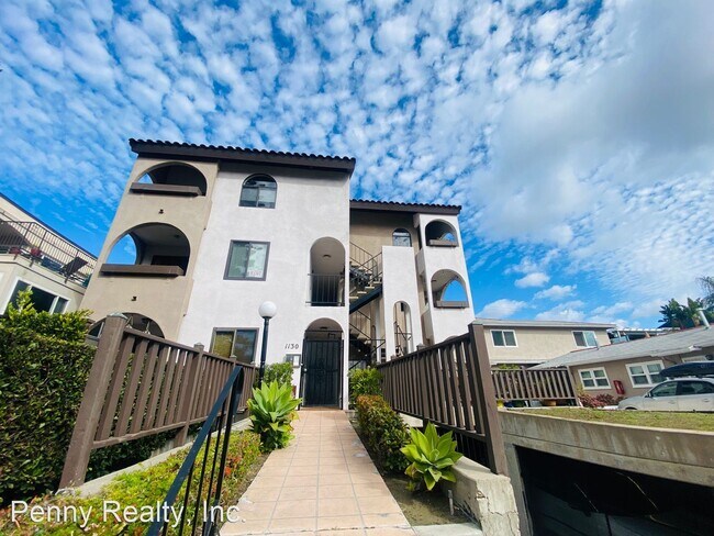Building Photo - 2 br, 2 bath House - 1130 Pacific Beach Dr...