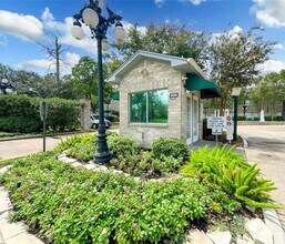 Building Photo - 6000 Reims Rd