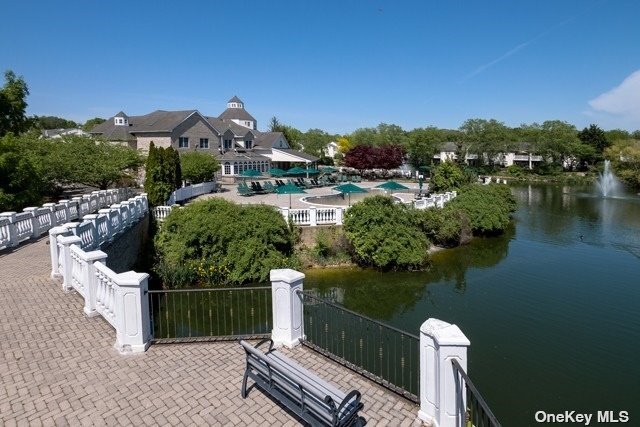 Foto del edificio - 4 Victorian Ct