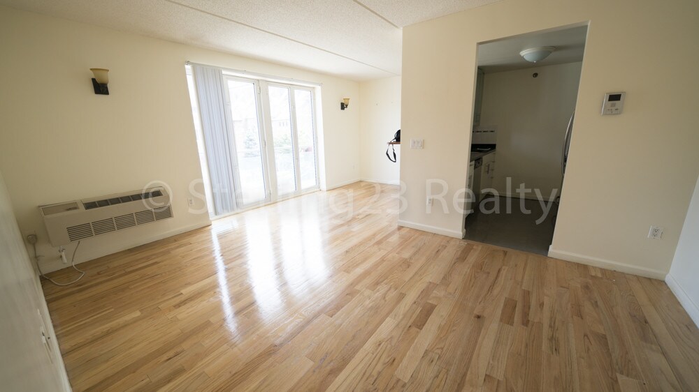 8820 Parsons Blvd, Queens, NY 11432 Apartments in Queens, NY