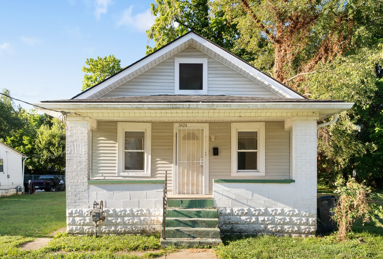 Primary Photo - 3424 Hale Ave