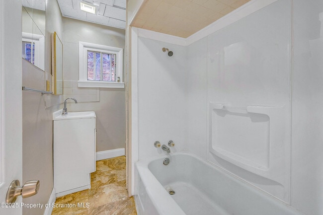 Foto del edificio - 1101 Washburn St