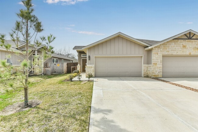Building Photo - 25121 Pacific Wren Dr