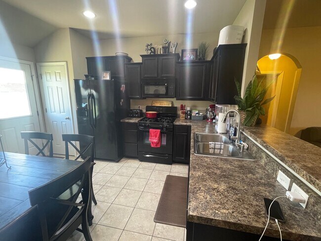 Foto del edificio - Bixby 3 bed 2 bath in quiet cul-da-sac!