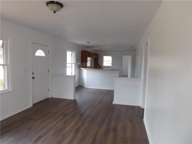 Foto del edificio - 2174 Whites Mill Rd