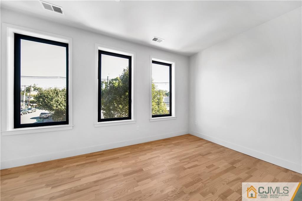 Foto del edificio - 1037 Amboy Ave