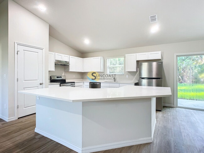 Building Photo - 48 Laguna Forest Trail