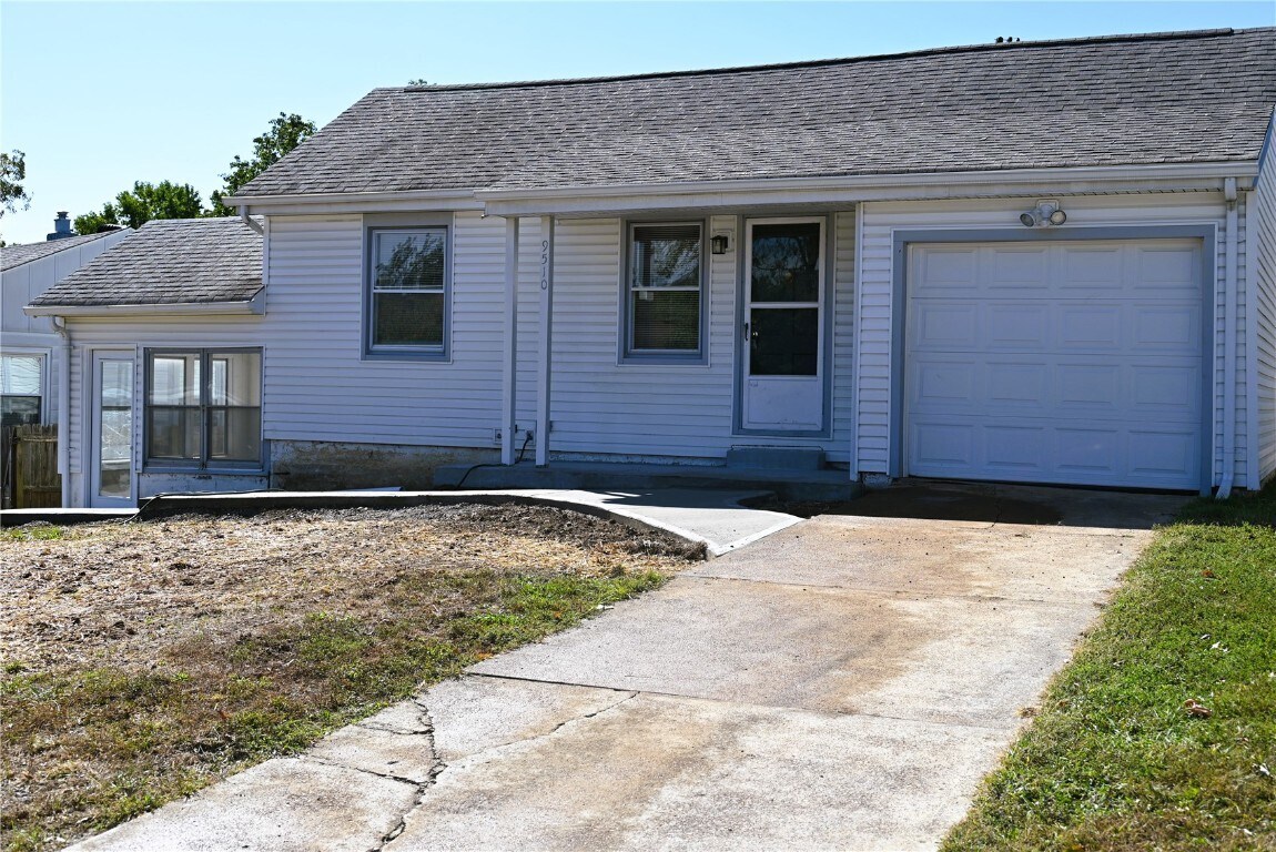 Foto principal - 9510 Lydell Dr