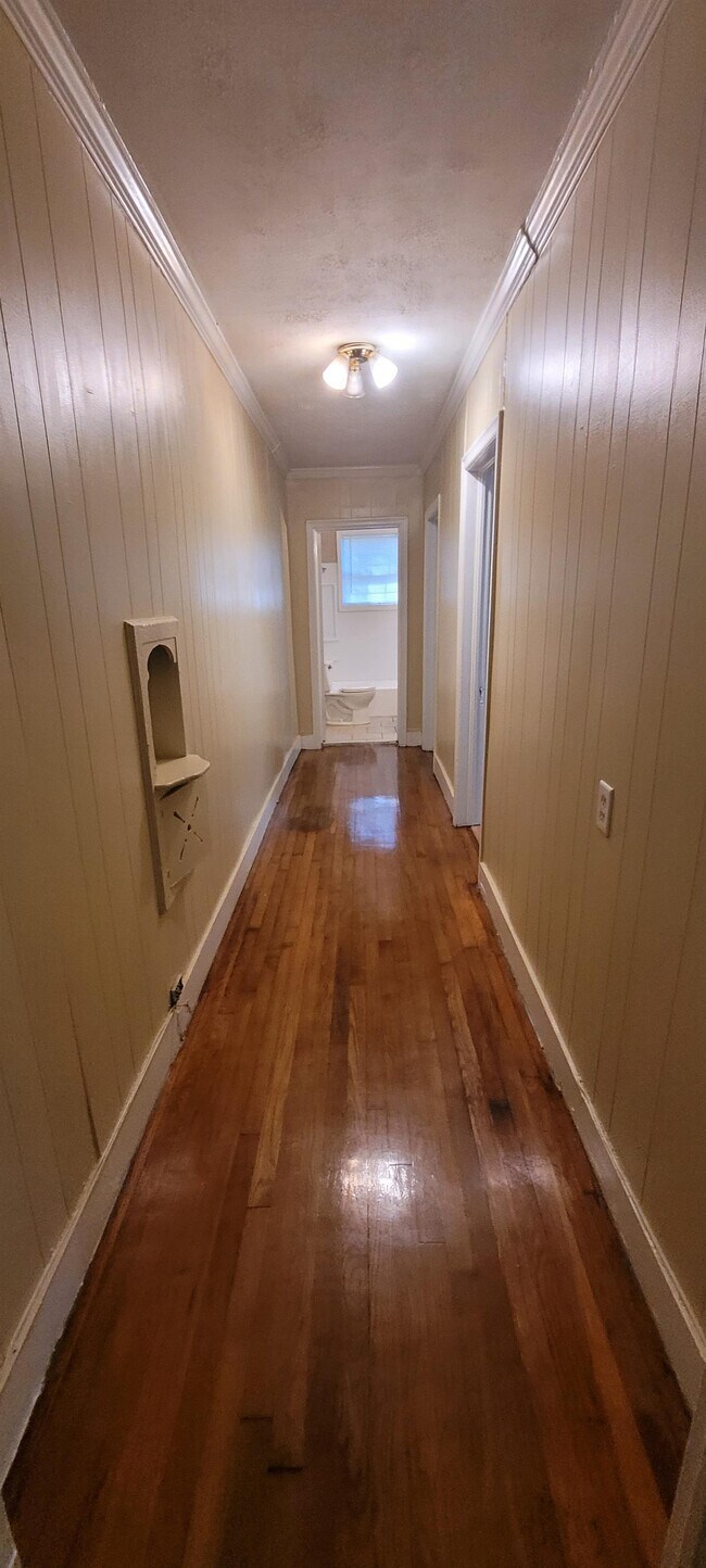 Foto del edificio - 421 E Ridgeway St