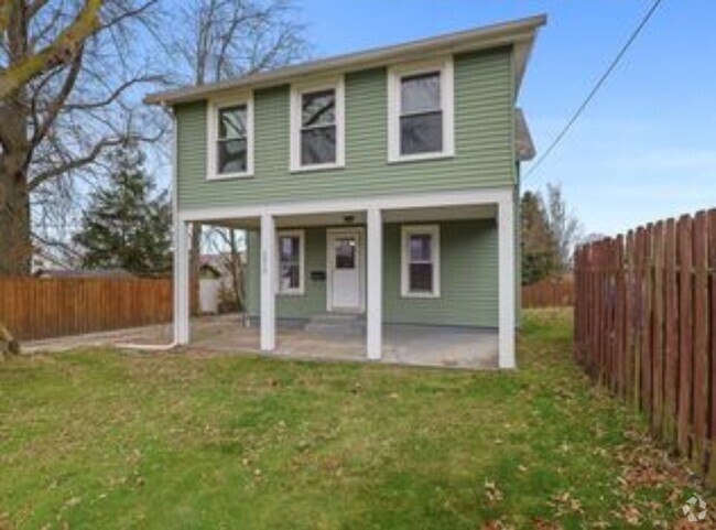 Building Photo - 3215 Raspberry St