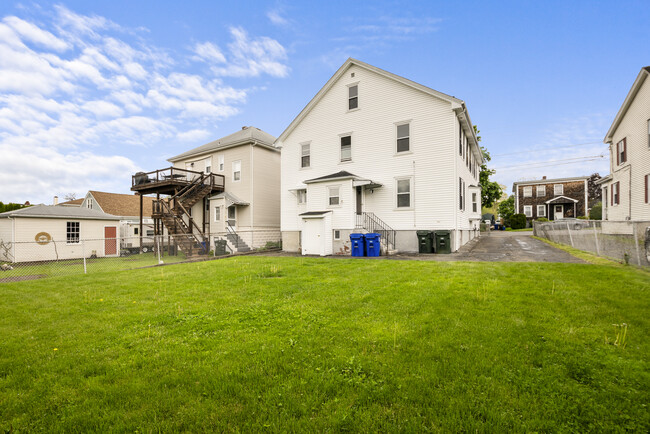 Building Photo - 629 Wood St
