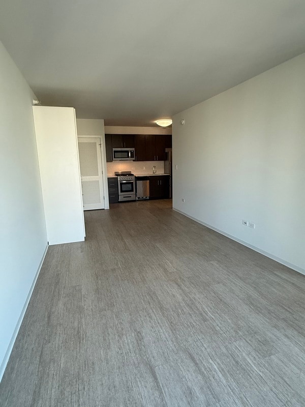 Building Photo - 152 W Superior St