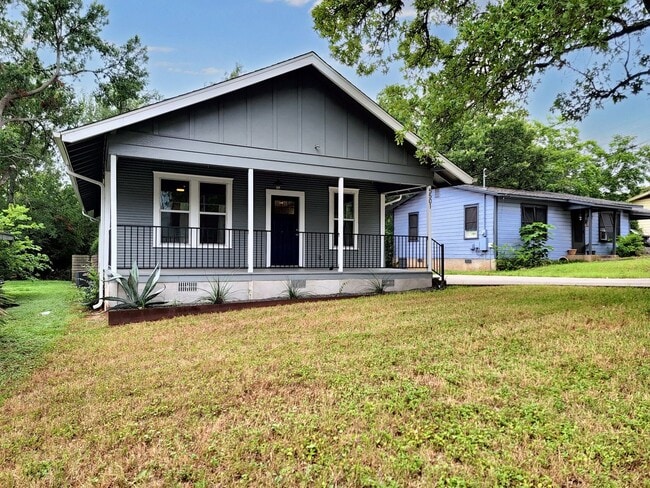 Photo - 5501 Downs Drive- House