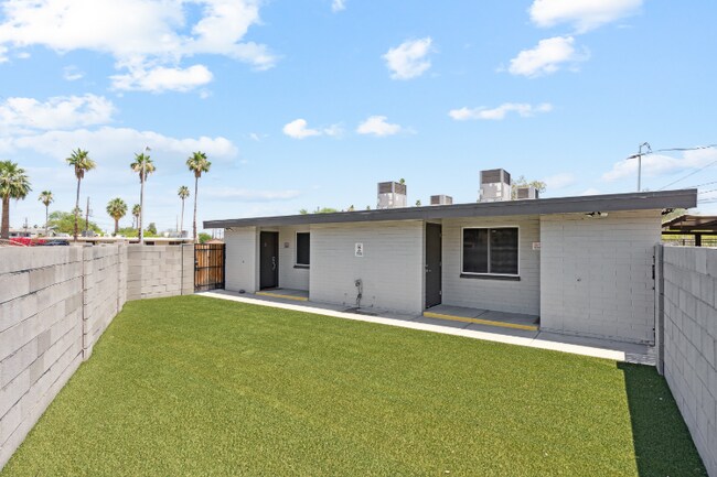Foto del edificio - 914 S Kenwood Cir