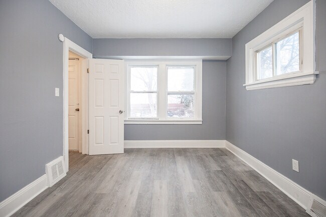 Building Photo - 10315 Gay Ave