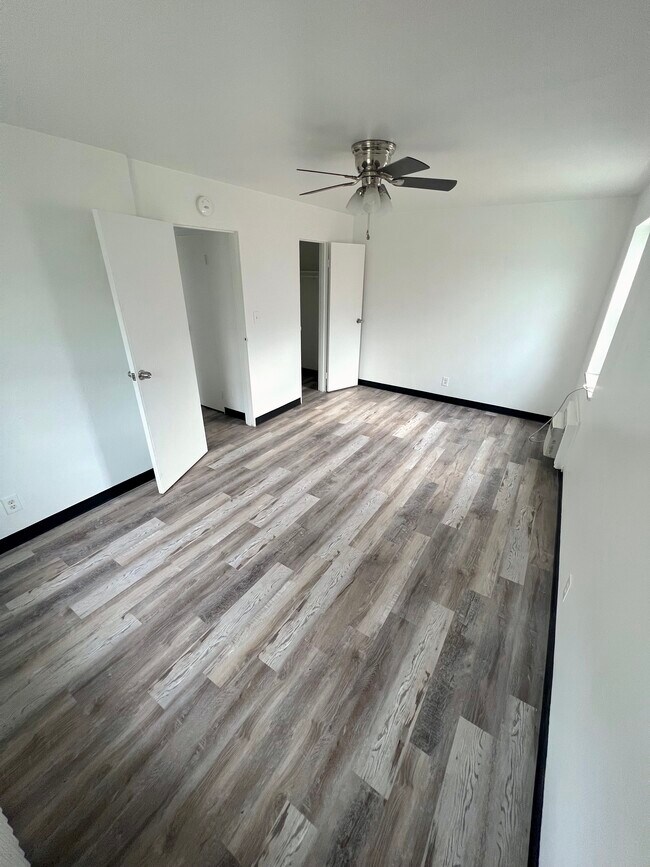 Dormitorio - 320 W Berkeley St