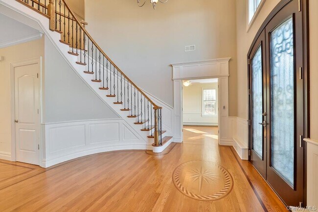 Foto del edificio - 34 Renfrew Rd