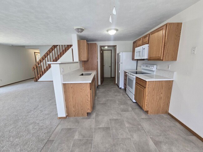 Foto del edificio - Three bedroom home in Franklin Square