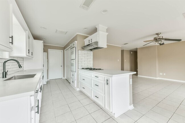 Foto del edificio - 10906 Sageorchard Ln