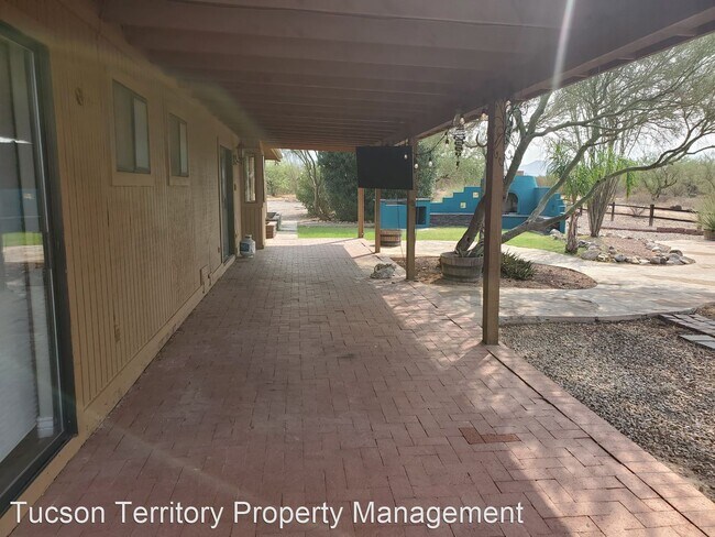 Building Photo - 3 br, 2 bath House - 12580 E Cam Dorotea