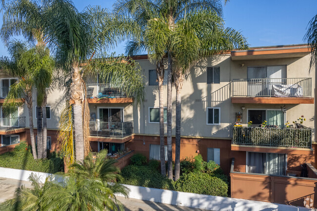 Club Acacia Apartments - Apartments in Fullerton, CA | Apartments.com