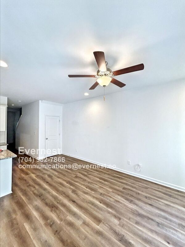 Building Photo - 505 N Linwood Ave