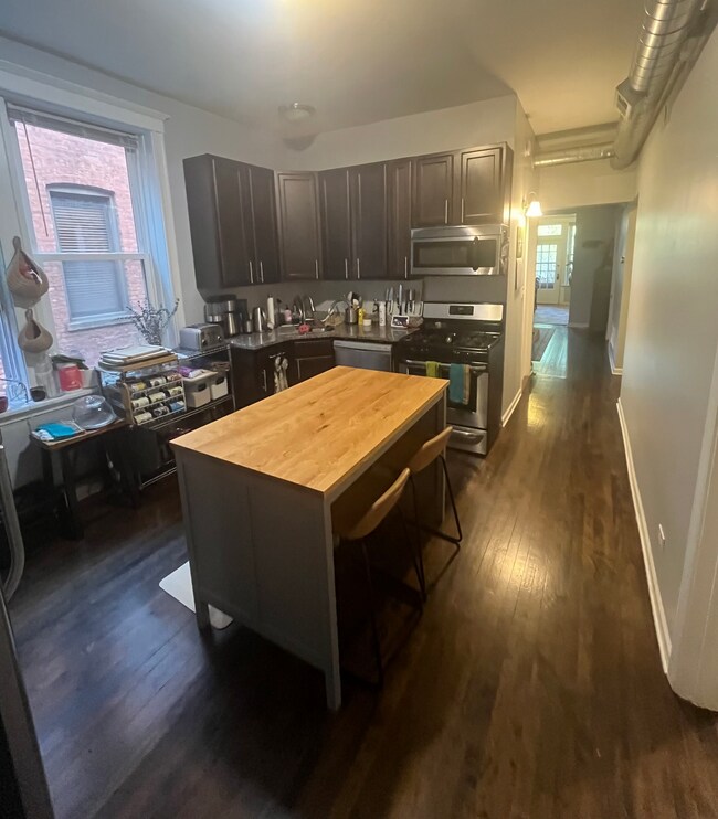 Cocina - 2249 W Iowa St