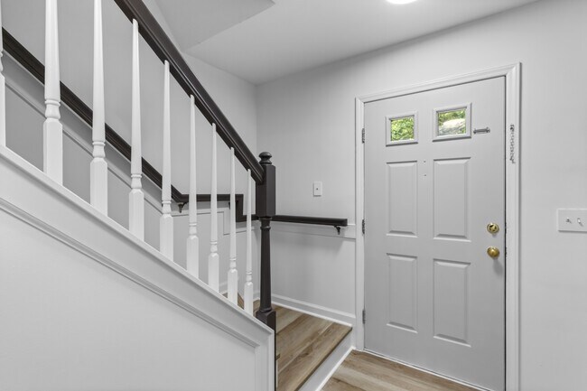 Foto del edificio - 6649 Speight Cir