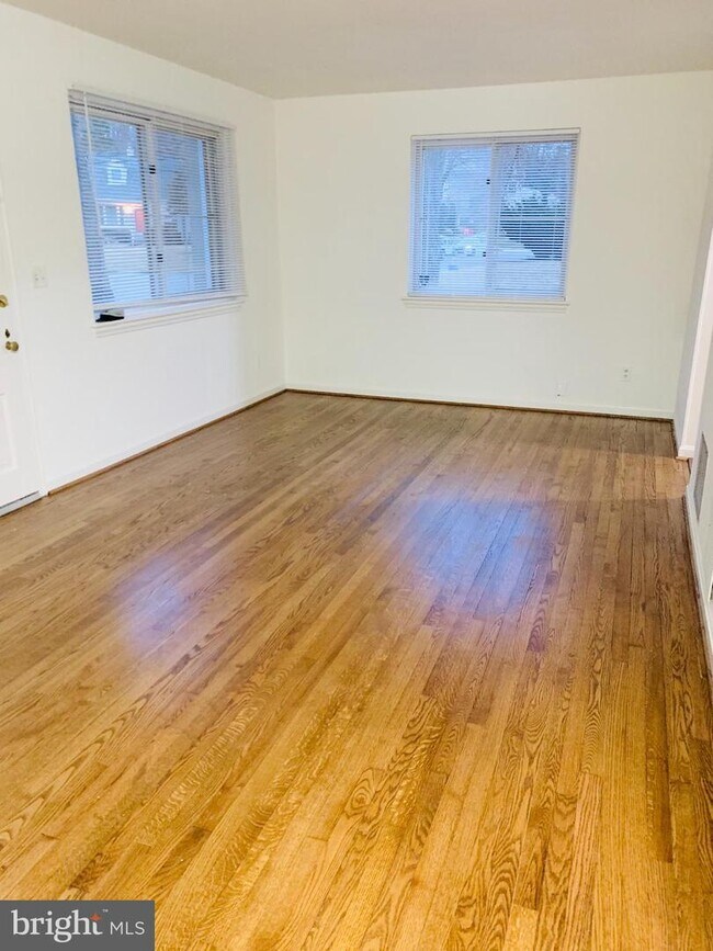 Foto del edificio - 6000 Sonoma Rd