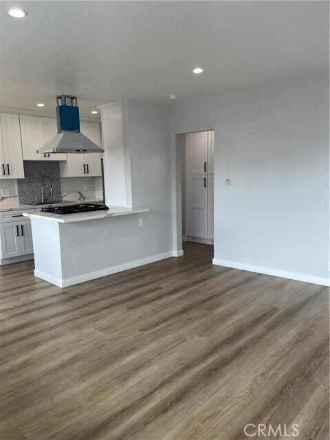 Building Photo - 537 S 6th St