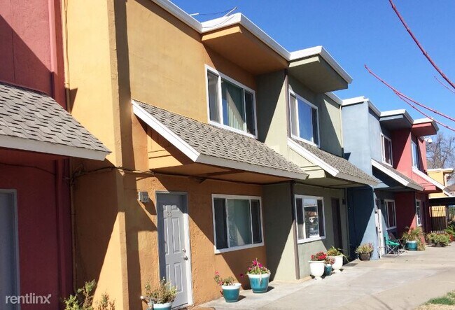 Foto del edificio - 10277 Mills Station Rd