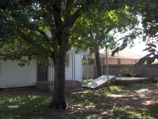 Foto del edificio - 2211 NW Crosby Ave