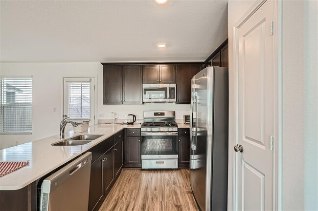 Building Photo - 13803 Mussel Rn