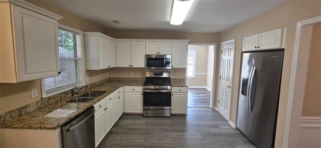 Building Photo - 2655 Westbury Ct
