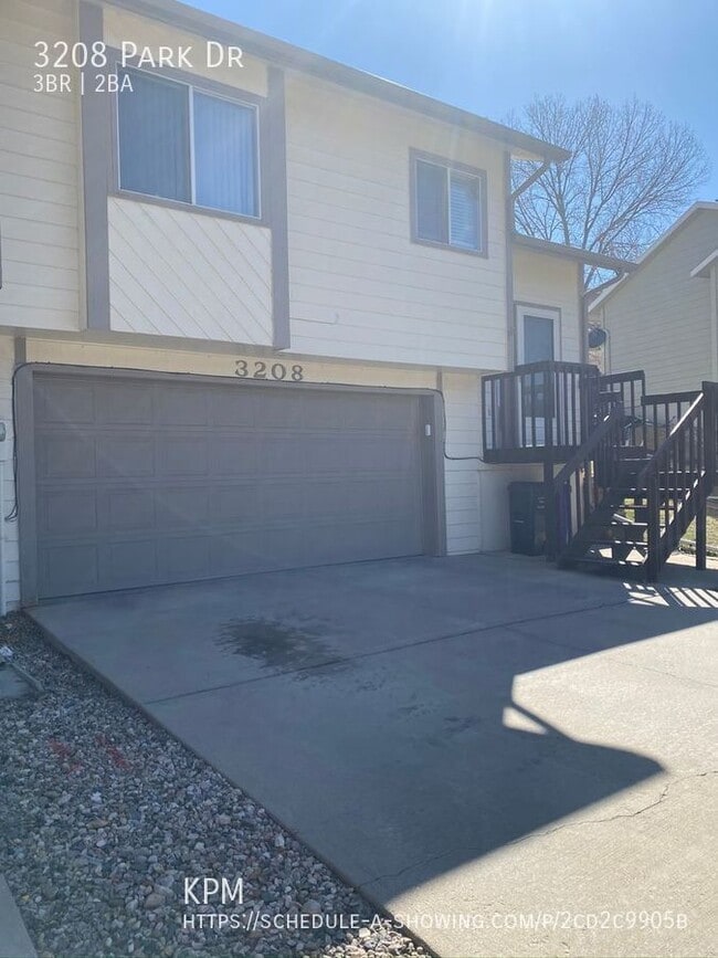 Building Photo - 3208 Park Dr