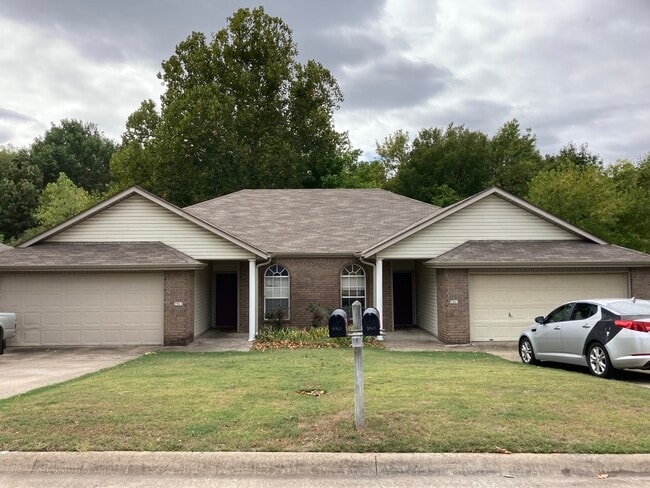 Front of House - 2963 W Riverridge Dr
