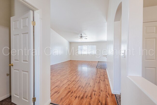 Foto del edificio - 4 Bedroom, 2 Bath Home in Desired Northwes...