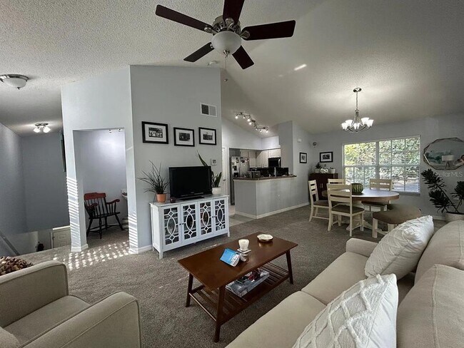 Foto del edificio - 10000 SW 52nd Ave