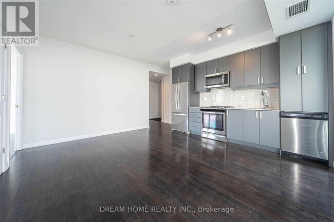 Photo du bâtiment - 7895 Jane St