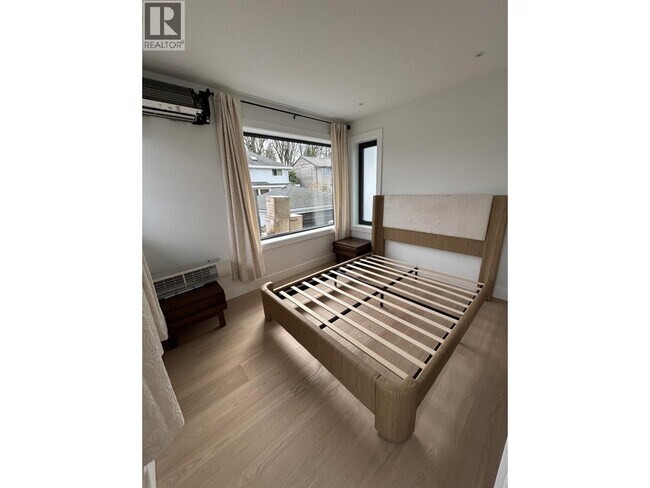 Photo du bâtiment - 3808 W 19th Ave