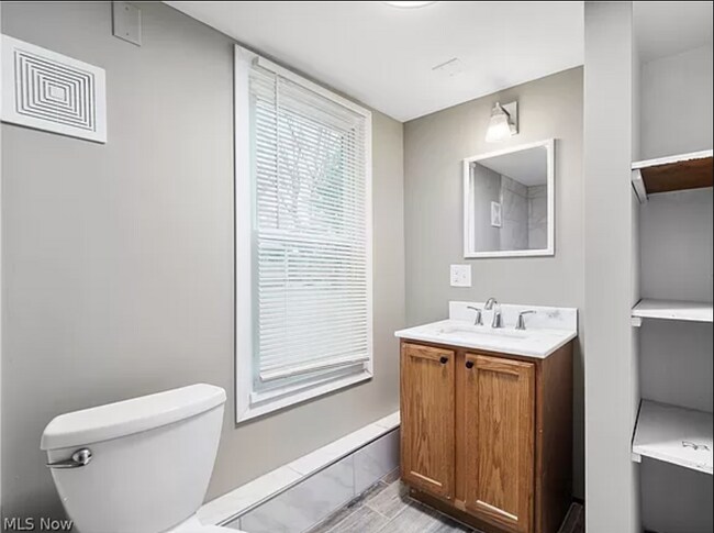 Bathroom - 446 Garrett St