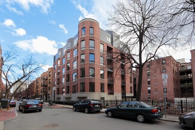 Foto del edificio - 50 Symphony Rd