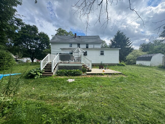 Foto del edificio - 14 Wheelwright Rd