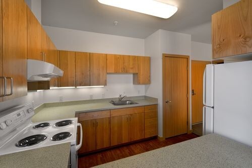 Foto del edificio - 1011 S Weller St