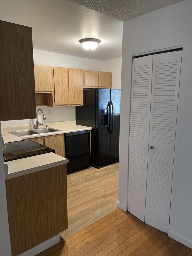 Photo - 102 Gardens Dr Townhome