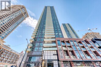 Building Photo - 430-3430 Square One Dr