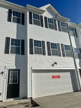 Building Photo - 126 Weeping Willow Dr