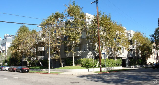 Foto del edificio - Westwood Apartments