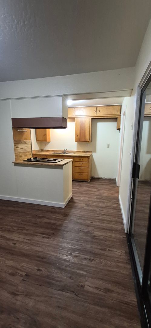 Foto del edificio - 711-717 SW Burgess